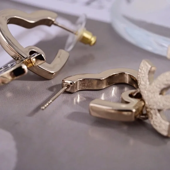 Chanel earrings - Picture 3 of 4